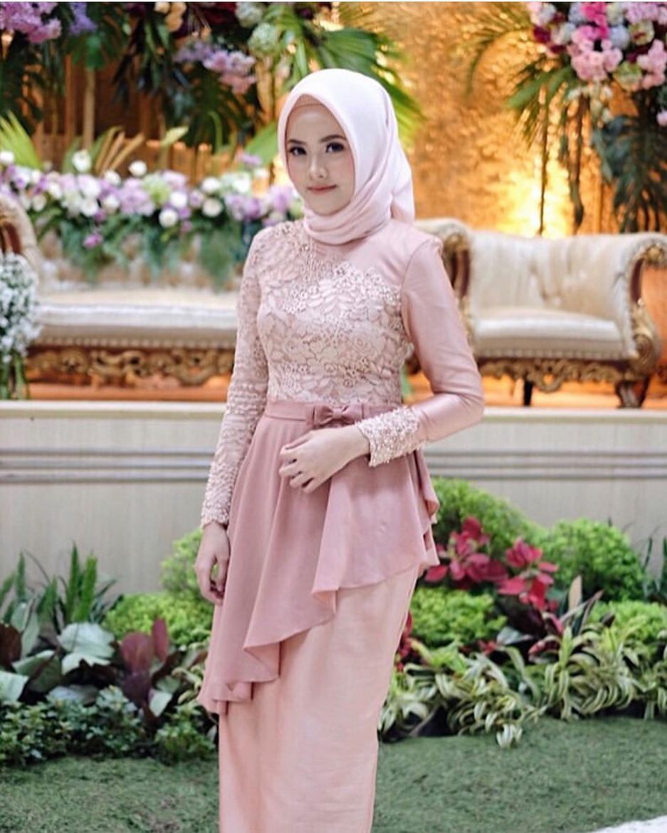 Aneka Model Kebaya Modern Brokat Muslim Cantik
