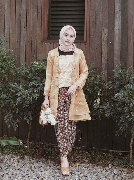 Model Kebaya Hijab Pesta